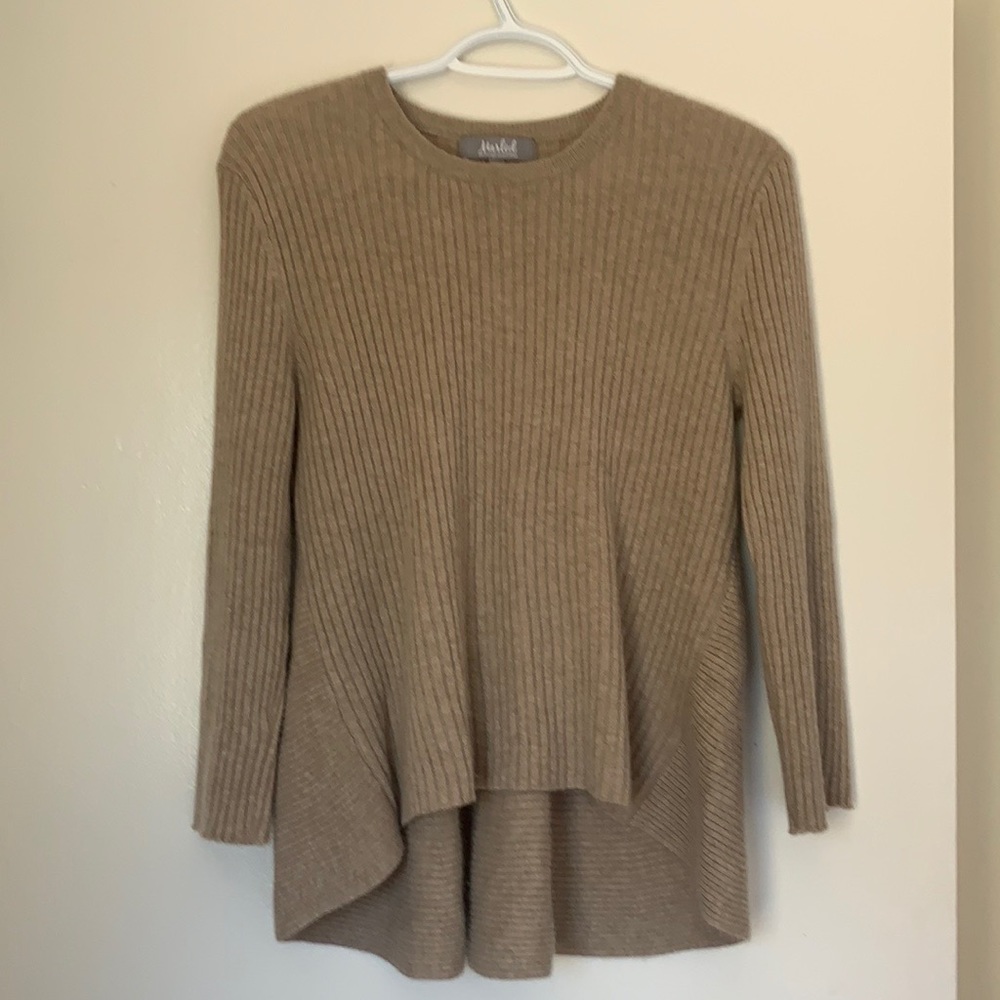 100% Cashmere knit top / sweater